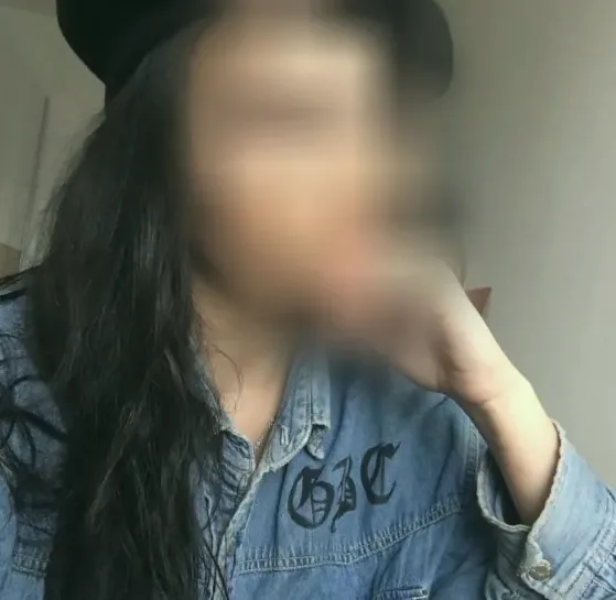 Daniela, 28