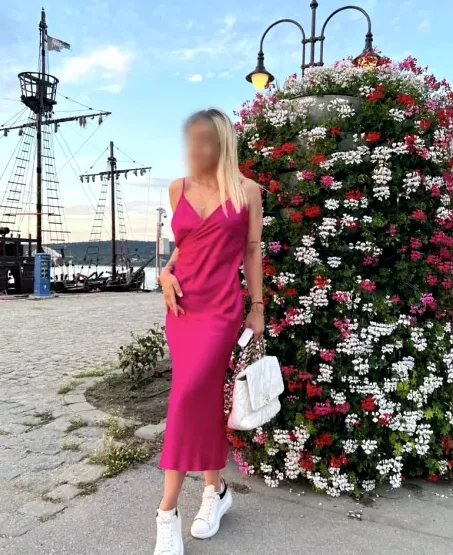 Denise, 29