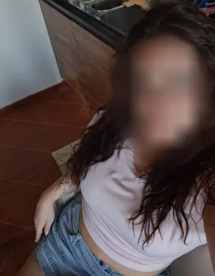 Elena, 31