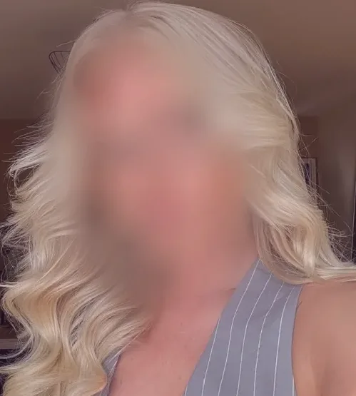 Emily, 35