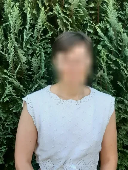 Helena, 27