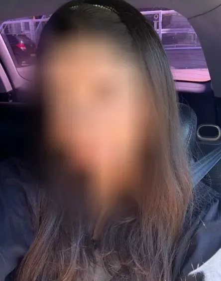 Isabell, 28