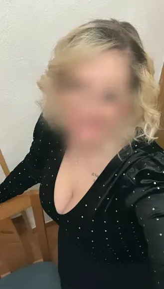 Laura, 37