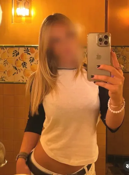 Marina, 29