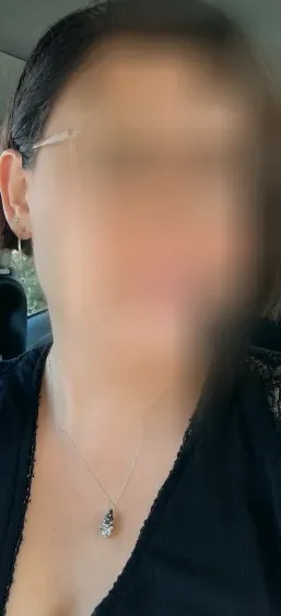 Melina, 40