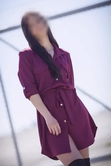 Nadine, 31