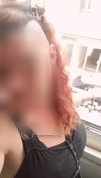 Nora, 35