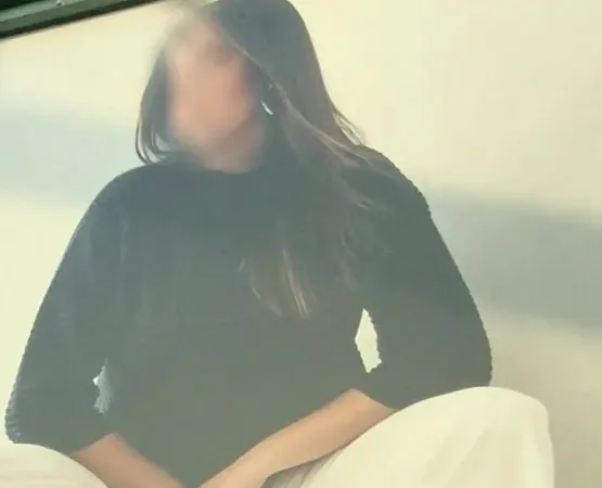 Saskia, 37