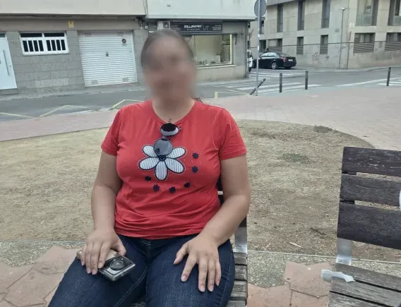 Selina, 39