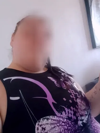 Selina, 33
