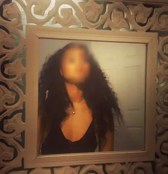 Simone, 30